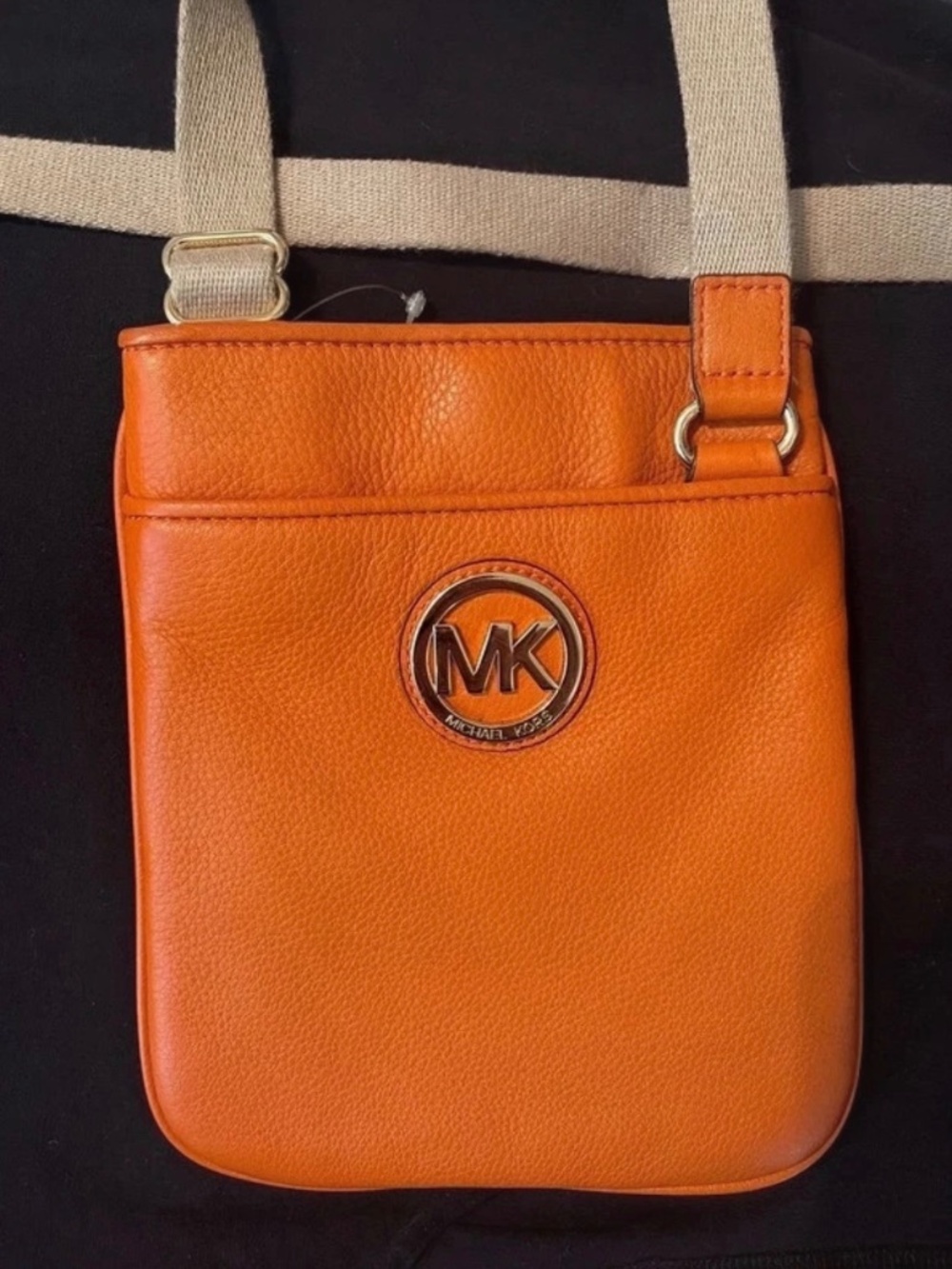 NWT Michael Kors Fulton Tangerine Leather Crossbody Bag